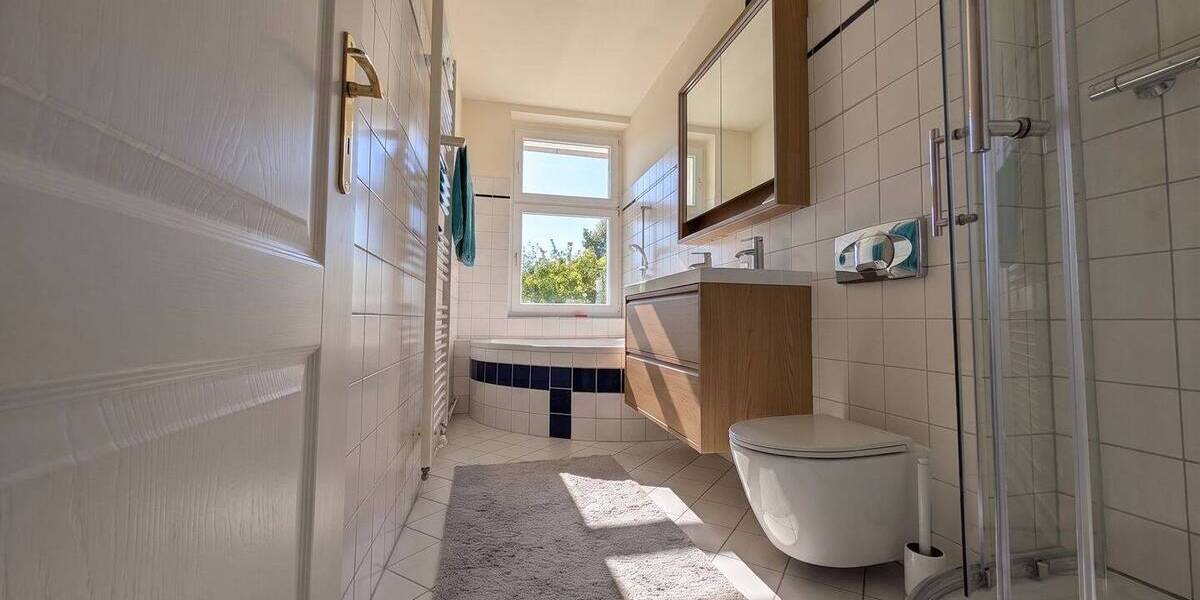 Etagenwohnung Eichwalde - 4 Zimmer, 97 m&sup2;, 1.552&euro; | Angebot:26747977