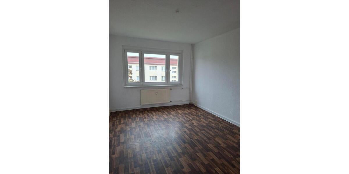 Etagenwohnung Sondershausen - 4 Zimmer, 73 m&sup2;, 490&euro; | Angebot:25263363
