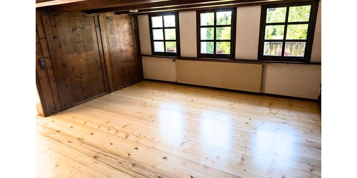 Maisonettenwohnung Dachsberg (Südschwarzwald) - 6 Zimmer, 251 m&sup2;, 2.350&euro; | Angebot:26677332