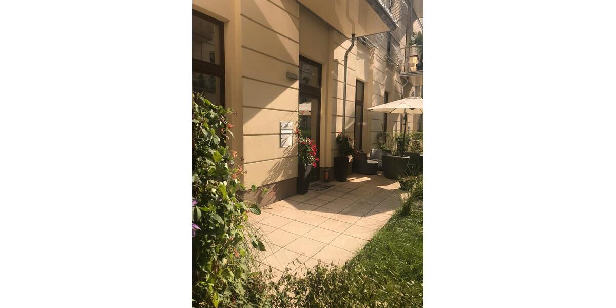 Erdgeschoßwohnung Berlin Mitte - 2.5 Zimmer, 82 m&sup2;, 1.999&euro; | Angebot:26477656