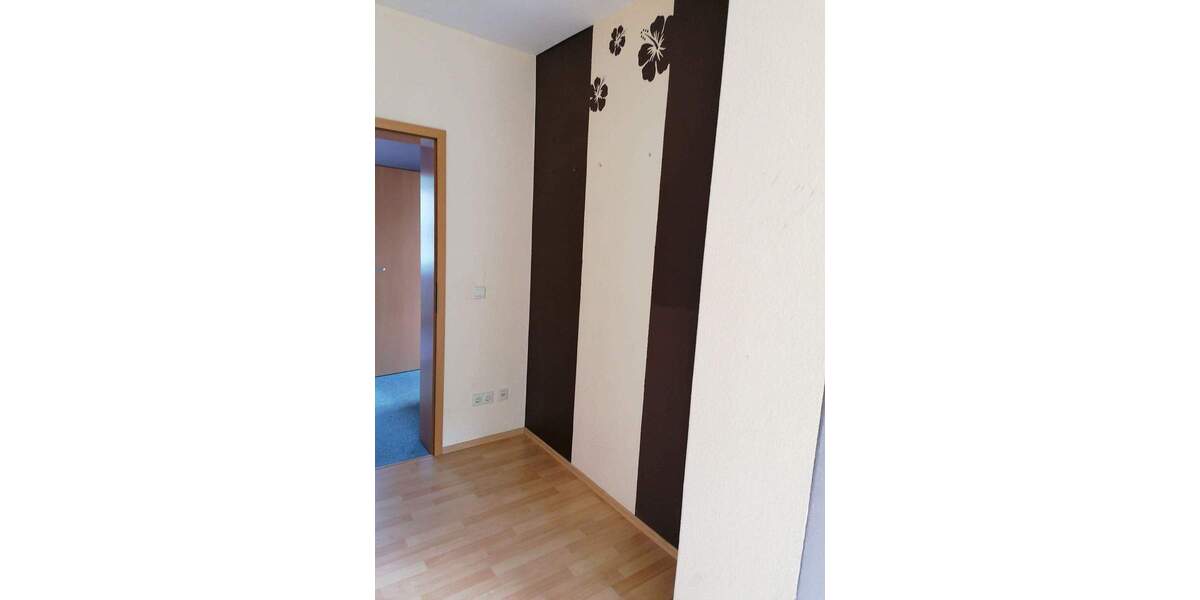Etagenwohnung Hirschberg - 2 Zimmer, 48 m&sup2;, 285&euro; | Angebot:25065796