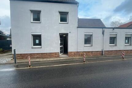 Haus Erkelenz - 10 Zimmer, 140 m&sup2;, 3.000&euro; | Angebot:25070452