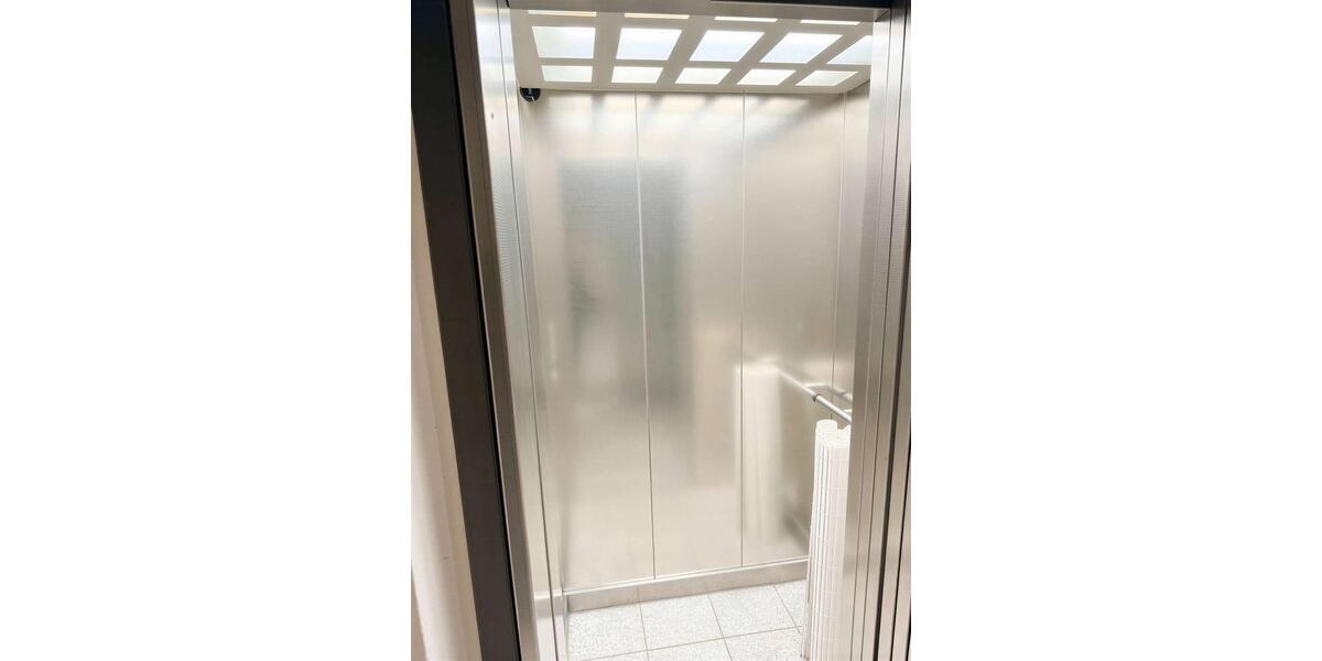Etagenwohnung Stuttgart Stuttgart-Mitte - 1 Zimmer, 26 m&sup2;, 750&euro; | Angebot:26619120