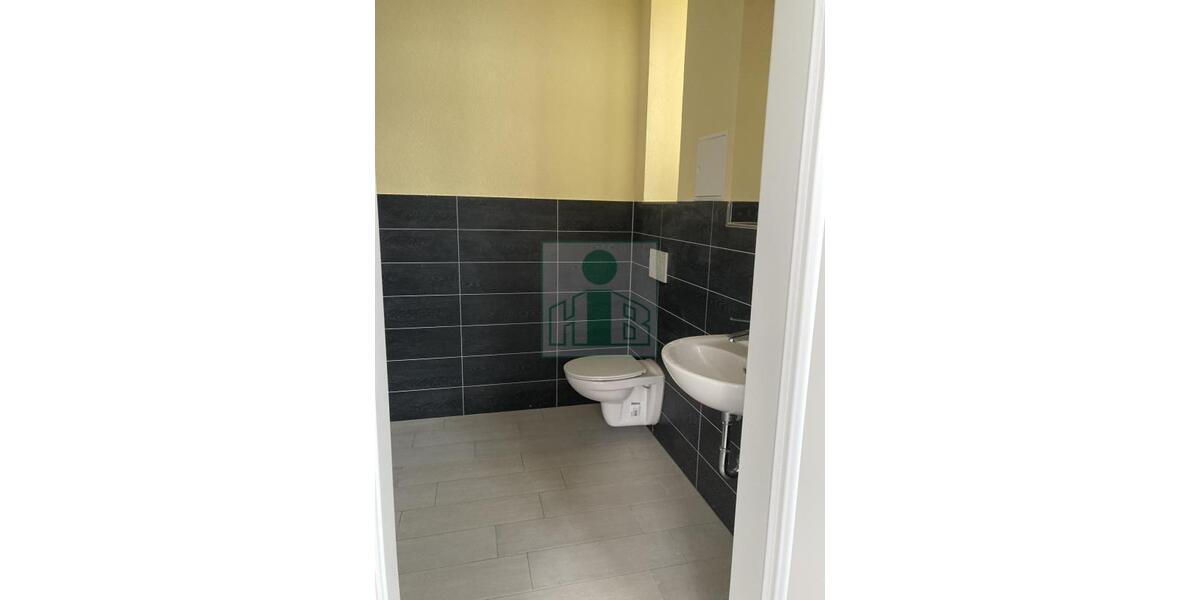 Etagenwohnung Löbau - 1 Zimmer, 37 m&sup2;, 305&euro; | Angebot:25438206