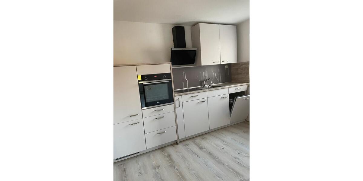 4,5 (6) Zimmer Terrassen Wohnung EG Garage EBK Kamin 5 zimmer