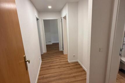 Wohnung Groitzsch - 3 Zimmer, 60 m&sup2;, 495&euro; | Angebot:27632742