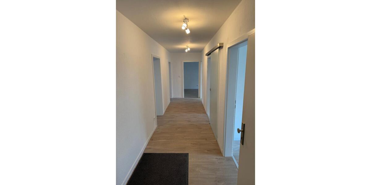 Erdgeschoßwohnung Uetze - 4 Zimmer, 91 m&sup2;, 980&euro; | Angebot:26039681