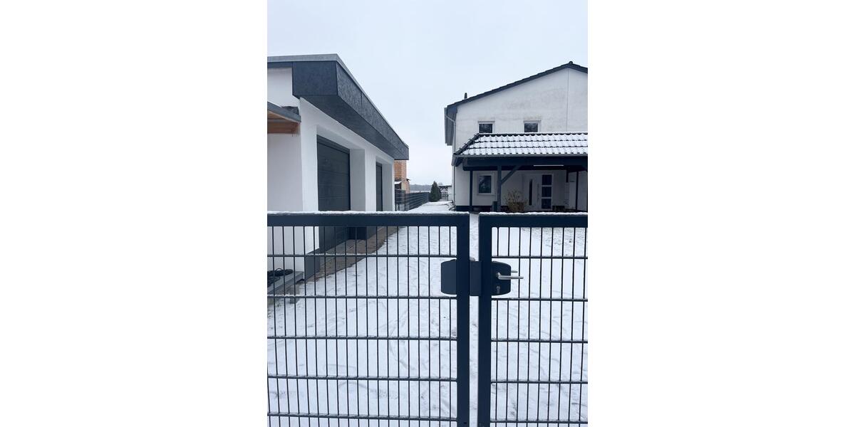 Doppelhaushälfte Neuruppin - 3 Zimmer, 126 m&sup2;, 1.635&euro; | Angebot:24778441