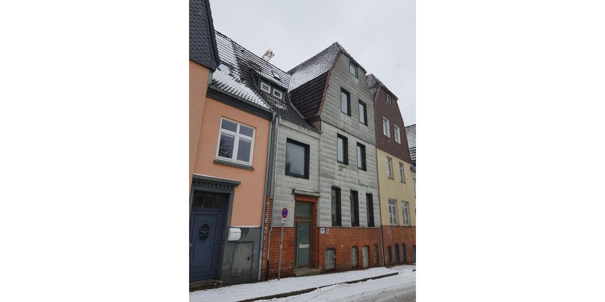 Mehrfamilienhaus, Wohnhaus Flensburg - 7 Zimmer, 360 m&sup2;, 3.240&euro; | Angebot:24836609