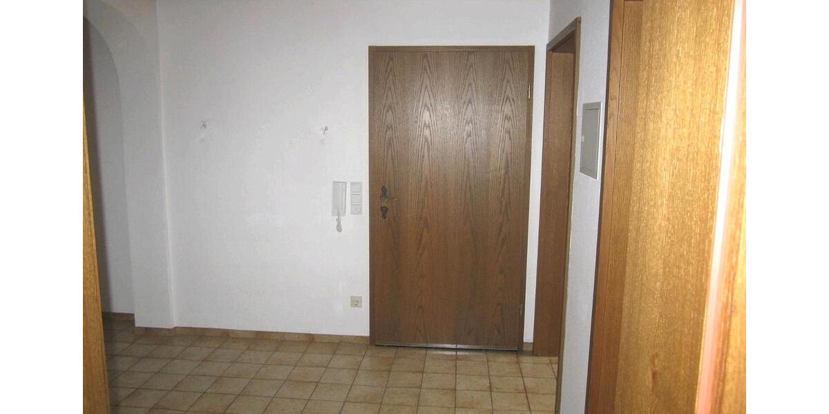 Etagenwohnung Ettlingen - 3 Zimmer, 87 m&sup2;, 750&euro; | Angebot:24977495