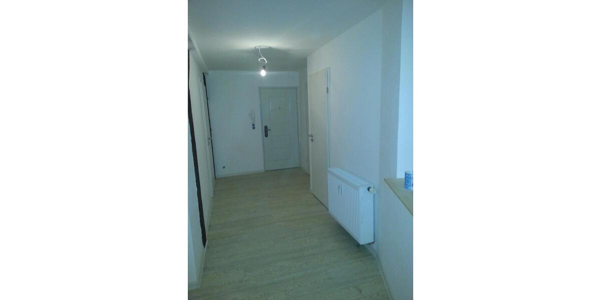 Dachgeschoßwohnung Lehre - 2 Zimmer, 80 m&sup2;, 600&euro; | Angebot:25171229