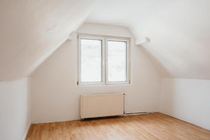 Wohnung Werdohl - 4 Zimmer, 98 m&sup2;, 695&euro; | Angebot:26212294