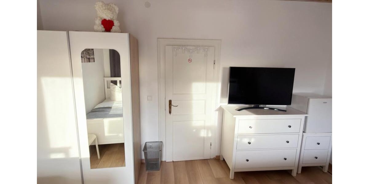 Wohnen auf Zeit Leipheim - 6 Zimmer, 15 m&sup2;, 40&euro; | Angebot:24559925