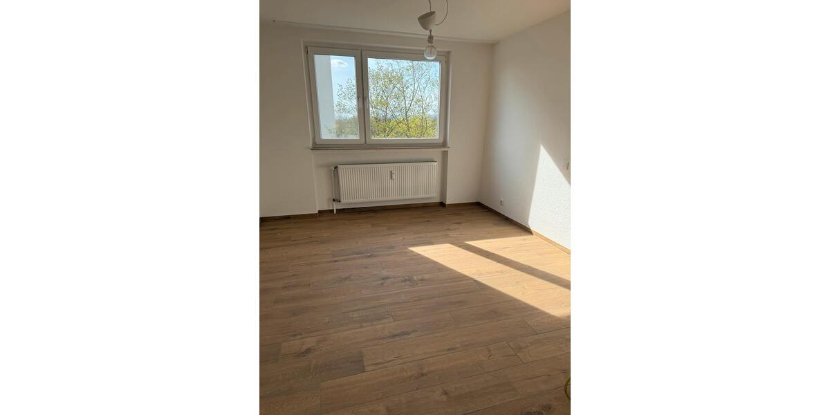 Etagenwohnung Hochheim am Main - 2 Zimmer, 65 m&sup2;, 910&euro; | Angebot:26049623