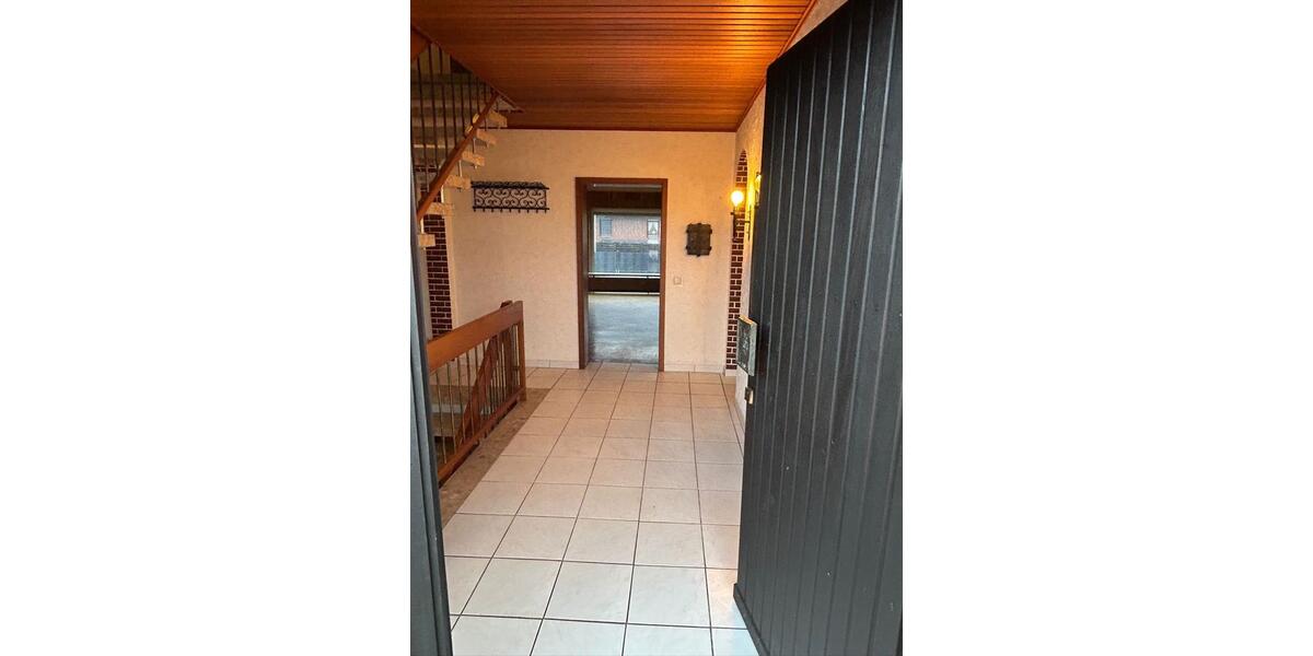 Freistehendes Einfamilienhaus zur Miete - ab sofort! 8 zimmer