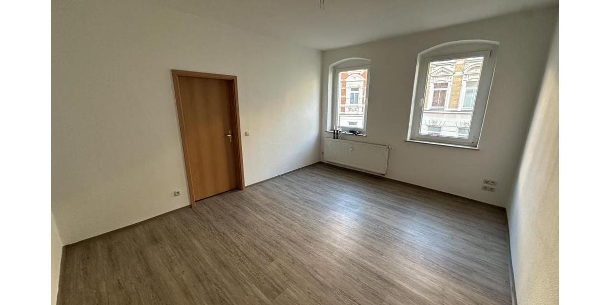 Familien willkommen! 4 R.-Wohnung mit West-Balkon, Wanne, Dusche und Hausgarten in Gera-Debschwitz! - Etagenwohnung Gera Debschwitz | Angebot:26129604