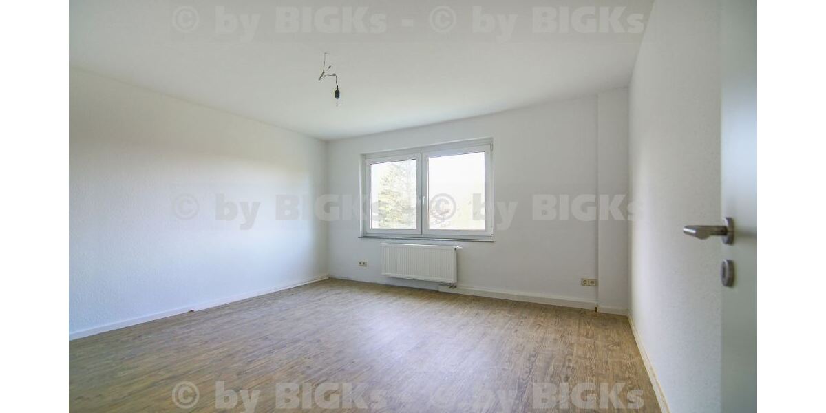 BIGKs: Suhl - Lautenberg - 4 Raum Wohnung Suhl,sep.Küche,Wannenbad, Balkon (-;) - Etagenwohnung Suhl Suhl Lautenberg | Angebot:27363187