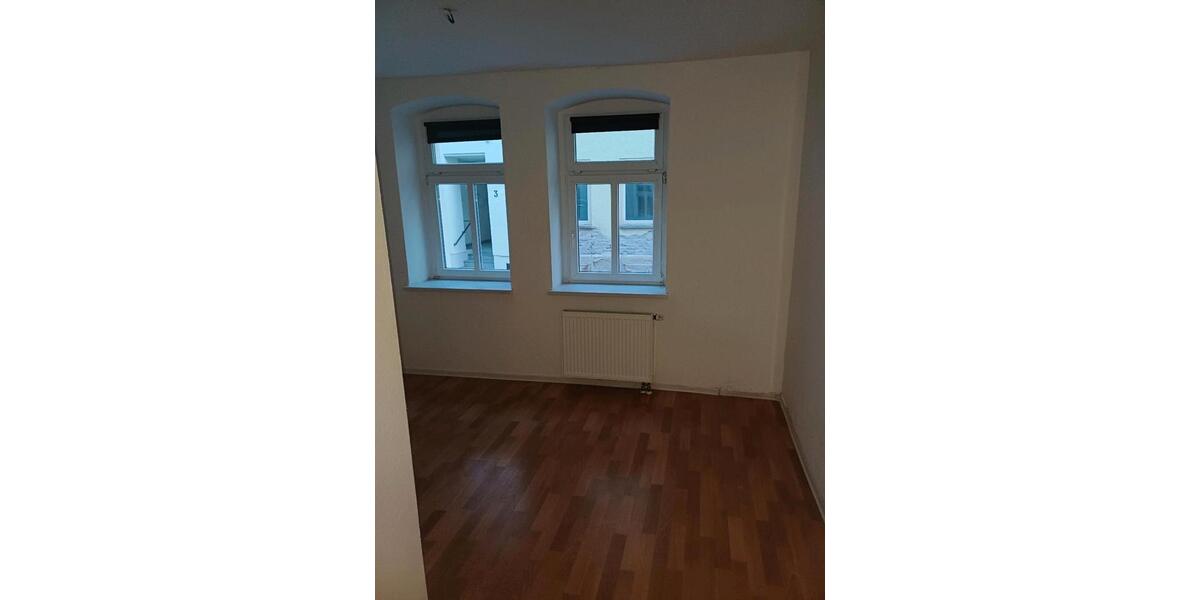 Erdgeschoßwohnung Groitzsch - 2 Zimmer, 40 m&sup2;, 240&euro; | Angebot:25951427