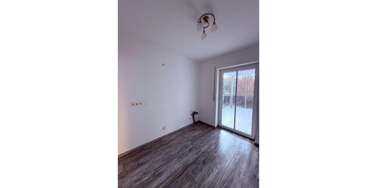 Etagenwohnung Chamerau - 3 Zimmer, 102 m&sup2;, 780&euro; | Angebot:26252425