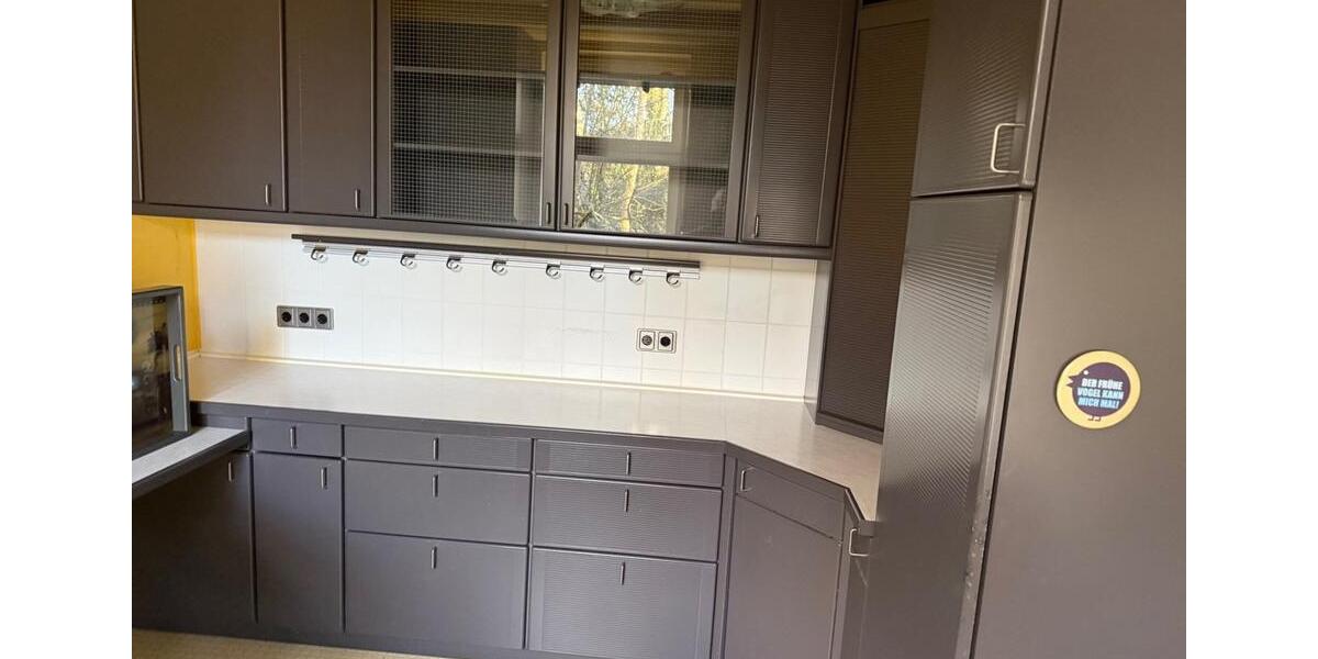 Erdgeschoßwohnung Oldenburg Dobbenviertel - 7 Zimmer, 220 m&sup2;, 2.700&euro; | Angebot:25341094