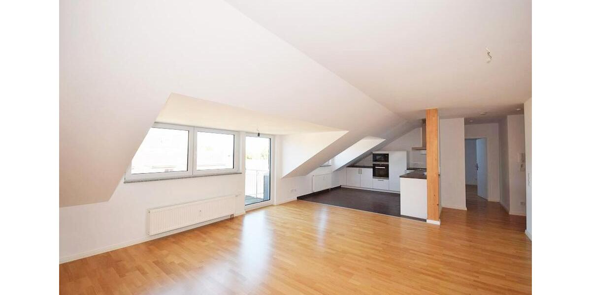 Dachgeschoßwohnung Bargteheide - 3 Zimmer, 95 m&sup2;, 1.330&euro; | Angebot:26678330