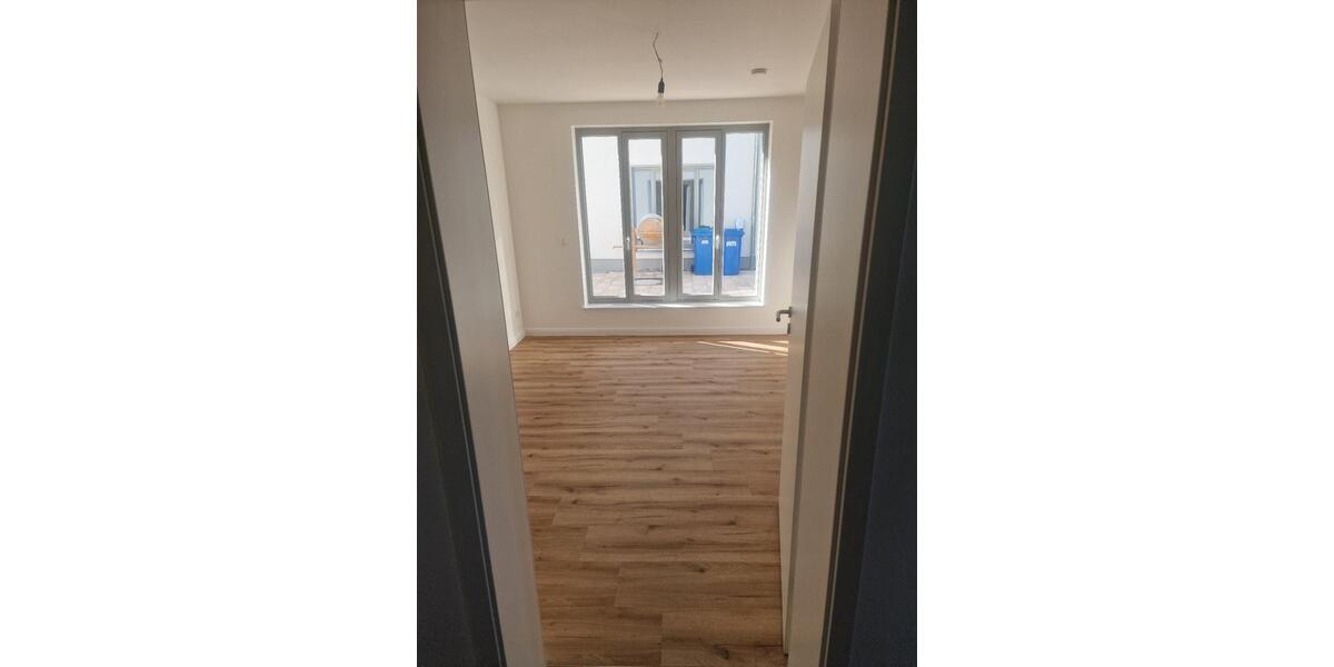 Etagenwohnung Kloster Lehnin - 4 Zimmer, 110 m&sup2;, 1.500&euro; | Angebot:23848663