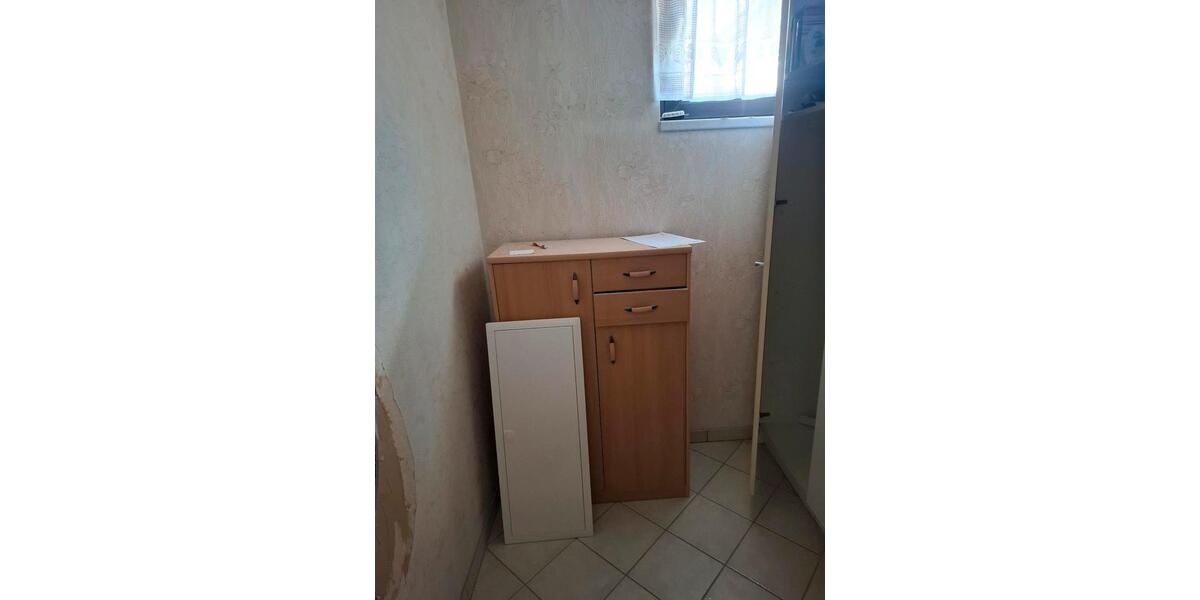 Etagenwohnung Haiger - 5 Zimmer, 130 m&sup2;, 1.300&euro; | Angebot:26506884