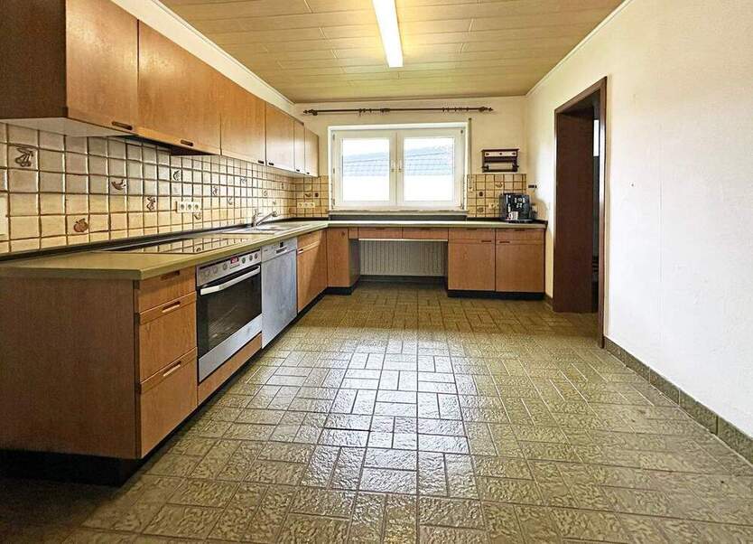 Großzügiges Einfamilienhaus mit eigenem Garten in Großen-Buseck 5 zimmer