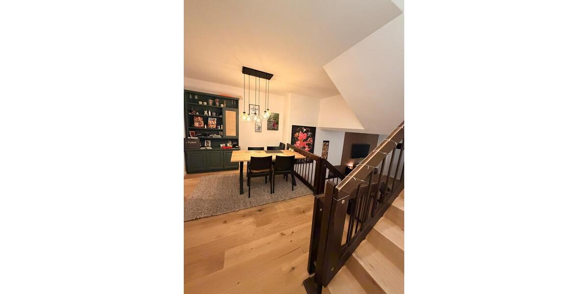 Reihenhaus München Bogenhausen - 7 Zimmer, 130 m&sup2;, 3.690&euro; | Angebot:25844361