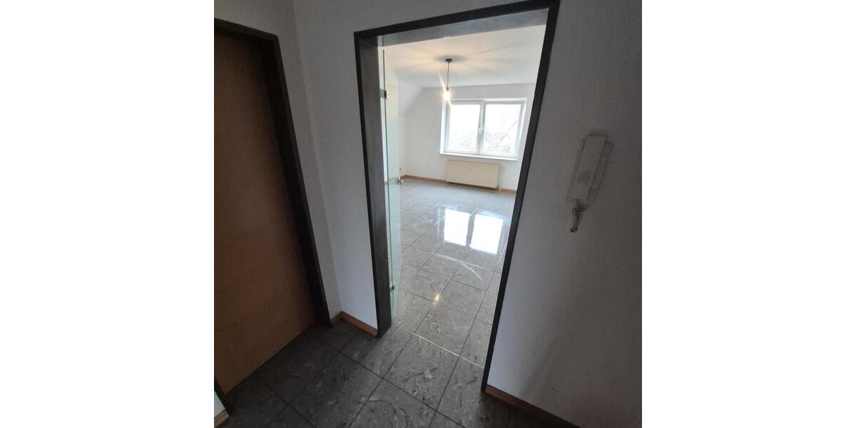 Dachgeschoßwohnung Porta Westfalica - 3 Zimmer, 71 m&sup2;, 710&euro; | Angebot:25054601