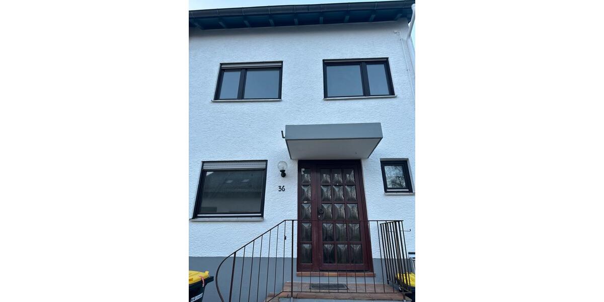 Reihenmittelhaus mit 5 Zimmern 140qm 1500€ 5 zimmer