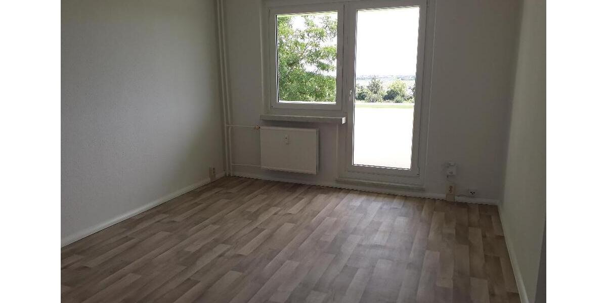 Etagenwohnung Bernburg (Saale) - 3 Zimmer, 71 m&sup2;, 389&euro; | Angebot:26146142