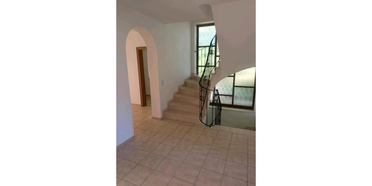 Einfamilienhaus Straubing - 5 Zimmer, 154 m&sup2;, 1.300&euro; | Angebot:26408422