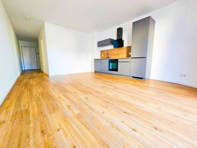ERSTBEZUG: 2-Zimmer-NeubauWohnung mit Balkon, hochwertiger Einbauküche und Tageslichtbad
