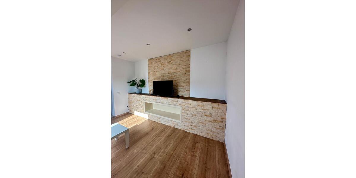 Dachgeschoßwohnung Wolfsburg Alt-Wolfsburg - 2.5 Zimmer, 54 m&sup2;, 594&euro; | Angebot:25753976