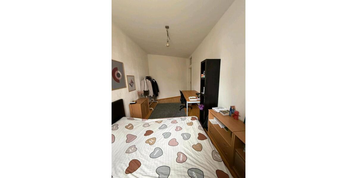 Wohnen auf Zeit Göttingen Oststadt - 25 Zimmer, 120 m&sup2;, 600&euro; | Angebot:26132139