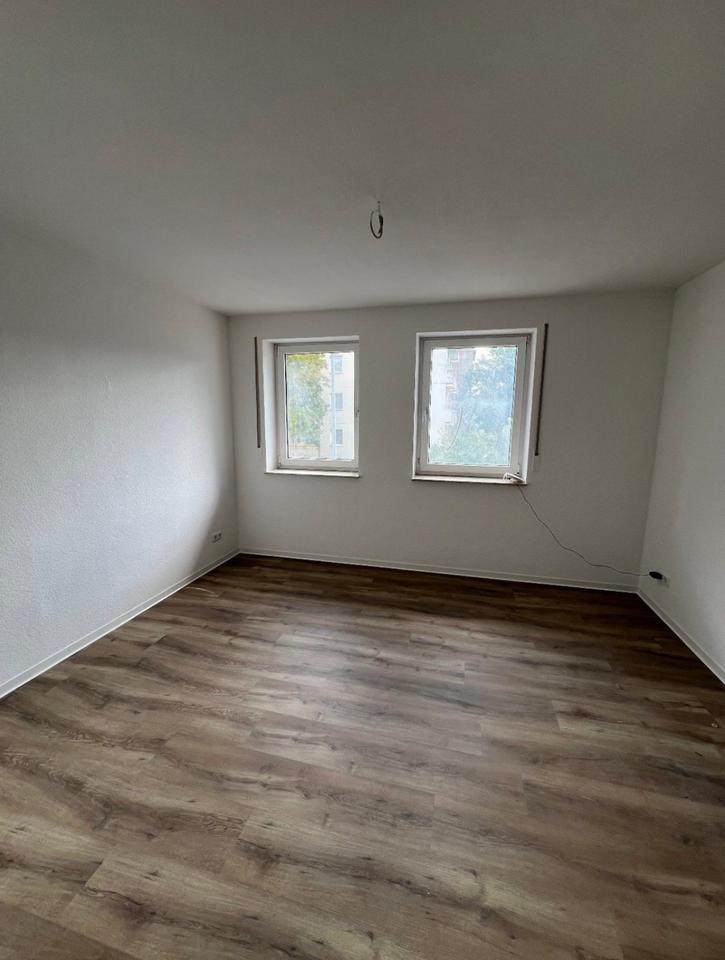 Lichtdurchflutete 4-Raum-Wohnung mit traumhaftem Ausblick