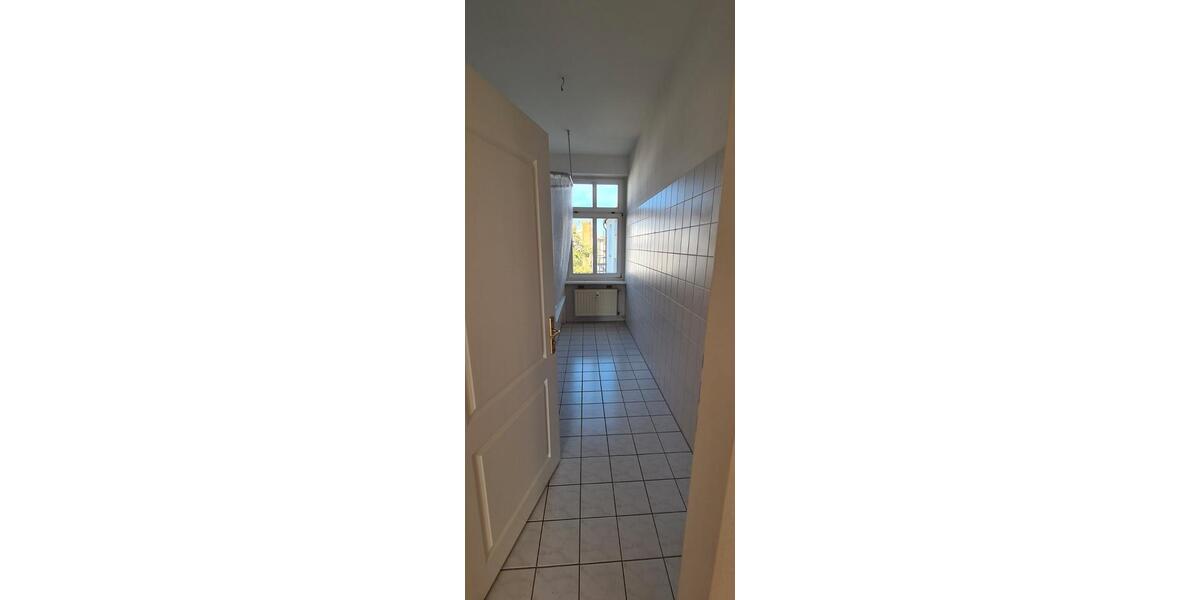 Etagenwohnung Fürstenwalde (Spree) - 3 Zimmer, 100 m&sup2;, 1.000&euro; | Angebot:26645245
