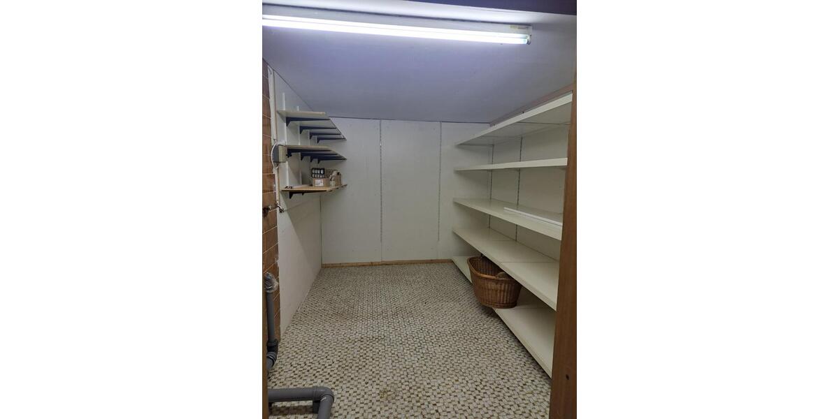 Innenstadt: gepflegte Gewerbeeinheit – Büro, Praxis, Einzelhandel zimmer