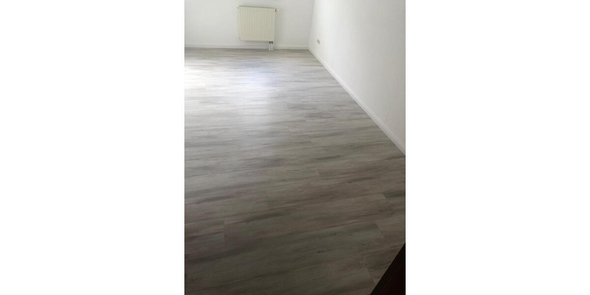 Gemütliche zwei Zimmer Wohnung im Erdgeschoss zimmer