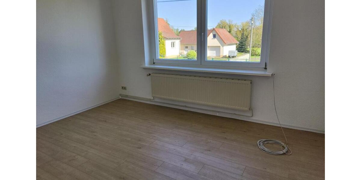 Erdgeschoßwohnung Gröningen - 3 Zimmer, 60 m&sup2;, 390&euro; | Angebot:26405031