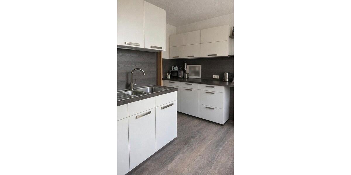 Dachgeschoßwohnung Werdau - 4 Zimmer, 78 m&sup2;, 700&euro; | Angebot:25369430