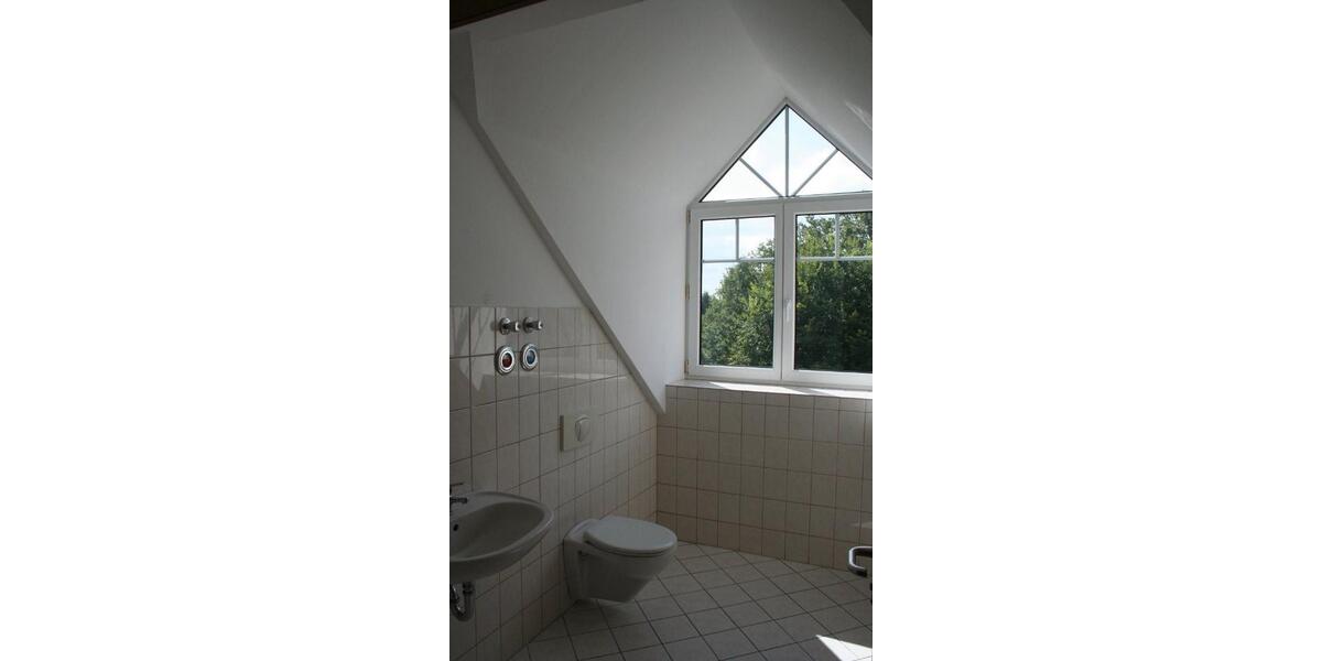 Maisonettenwohnung Elsterwerda - 3 Zimmer, 109 m&sup2;, 905&euro; | Angebot:26492990