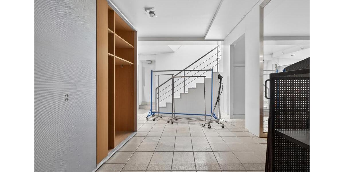 Gewerbeobjekt Karlsruhe - 1.800&euro; | Angebot:25977361