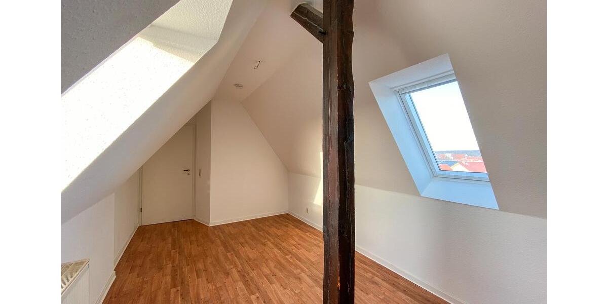 Dachgeschoßwohnung Naumburg (Saale) - 3 Zimmer, 79 m&sup2;, 500&euro; | Angebot:25719590