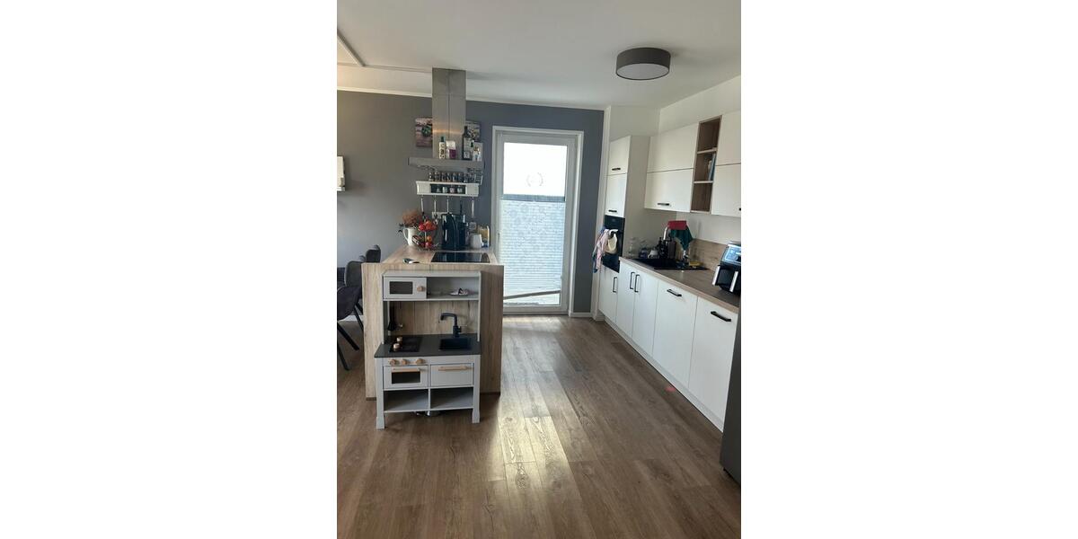 Erdgeschoßwohnung Königswinter - 3 Zimmer, 86 m&sup2;, 1.190&euro; | Angebot:25079981