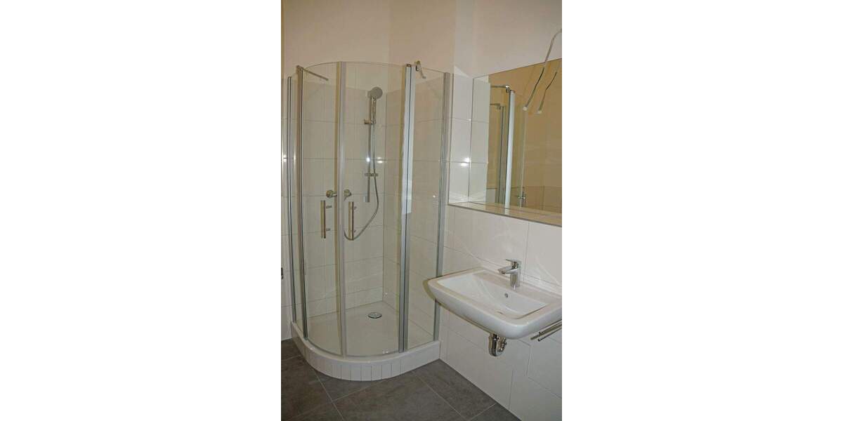 Etagenwohnung Pirna Zehista - 3 Zimmer, 98 m&sup2;, 925&euro; | Angebot:25279191