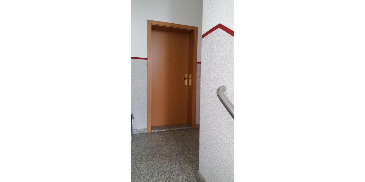Dachgeschoßwohnung Döbeln - 2 Zimmer, 55 m&sup2;, 350&euro; | Angebot:26263487