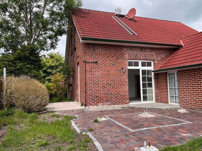 Willkommen zu Hause – Frisch renoviertes Einfamilienhaus für kleine Familien - Schortens-Grafschaft
