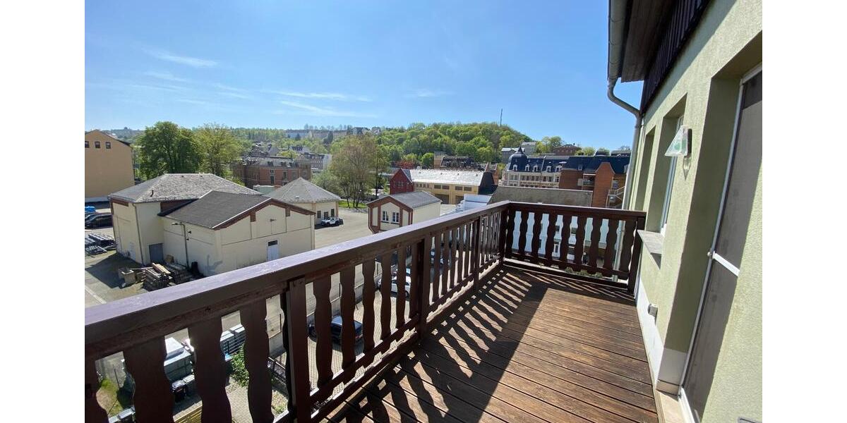 Dachgeschoßwohnung Greiz - 3 Zimmer, 107 m&sup2;, 535&euro; | Angebot:20445192